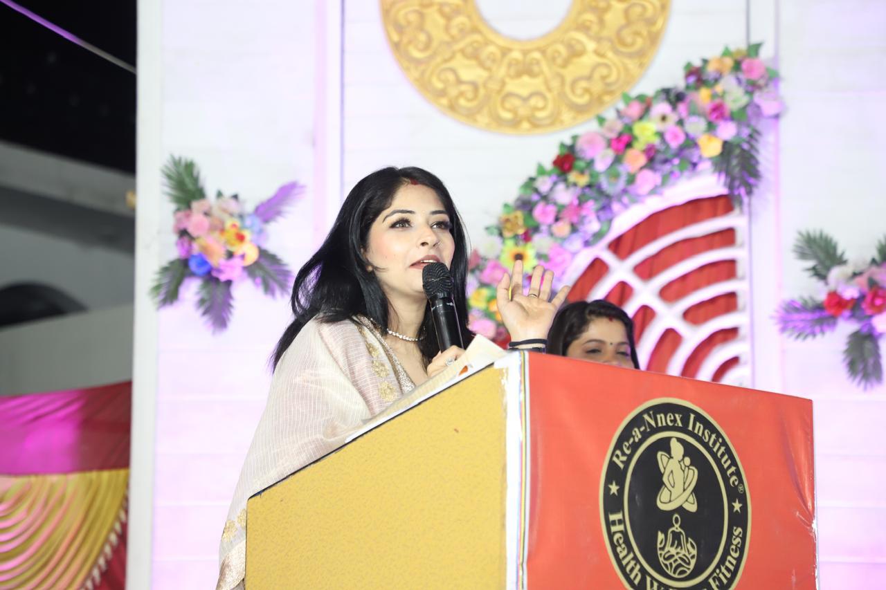 Pallavi Raghuwanshi speaking at the Re-a-Nnex Institute event